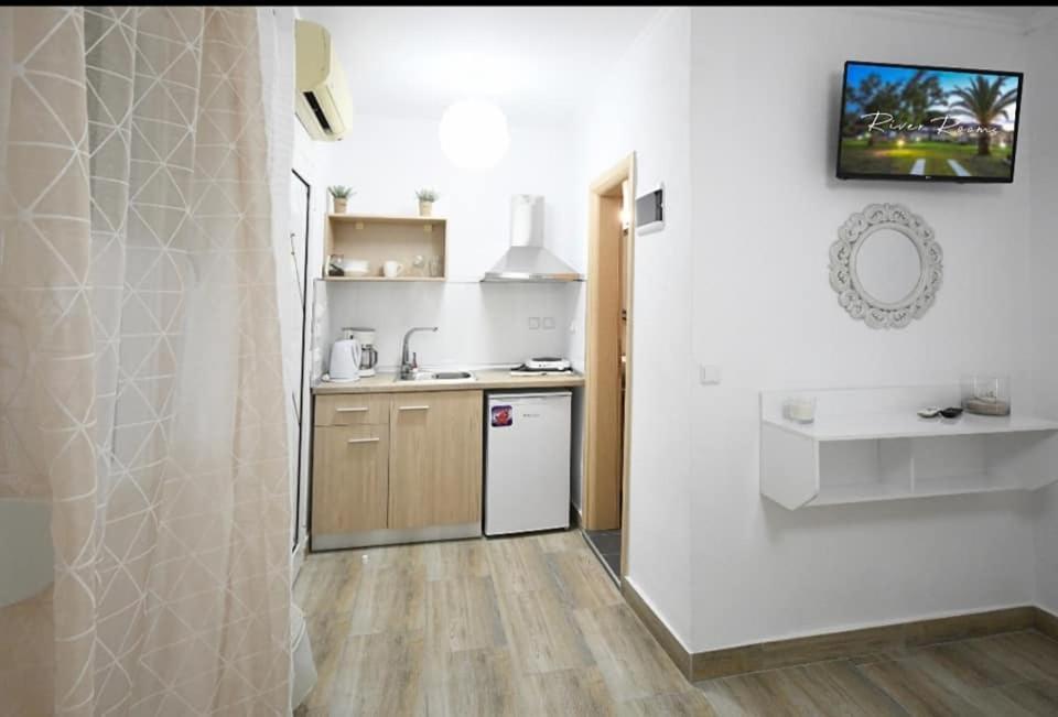 Skala Sikias River Rooms Kriaritsi מראה חיצוני תמונה